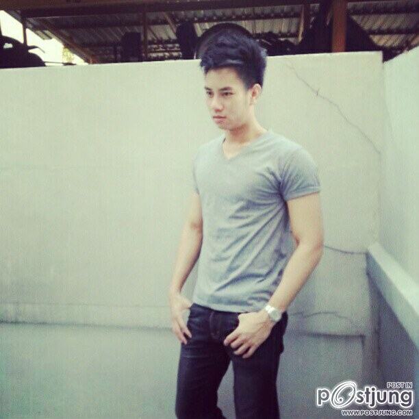 กันณพงศ์ ธีรกิจศิลป์ TAKE ME OUT ...ใช่ ใช่มะ??