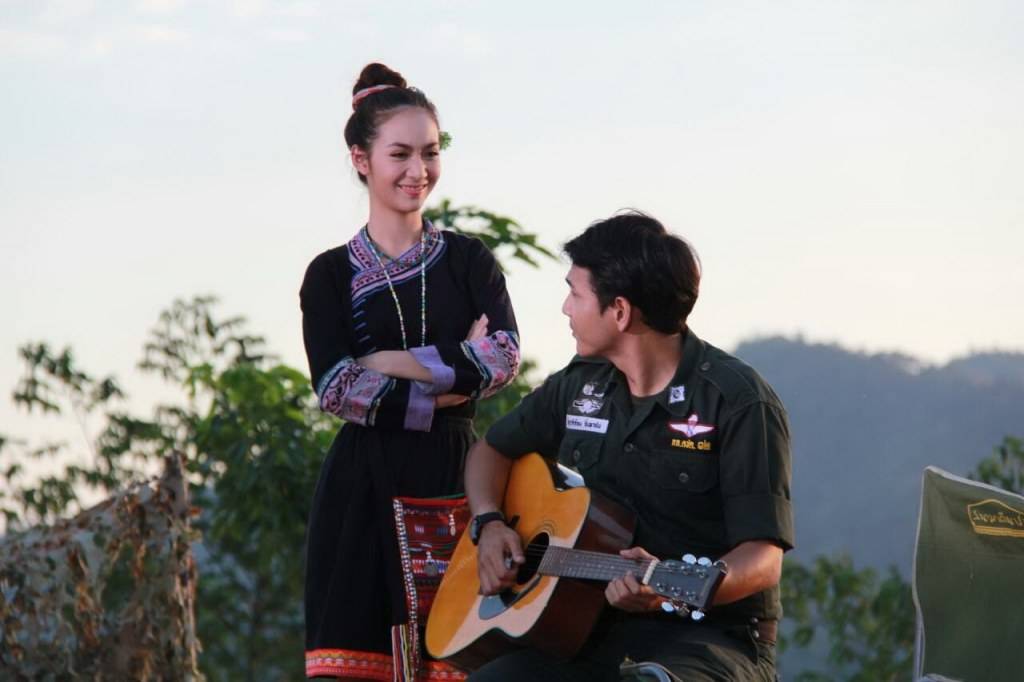 นักแสดง พรมแดนหัวใจ ชอบใครกันบ้างจ้า ...
