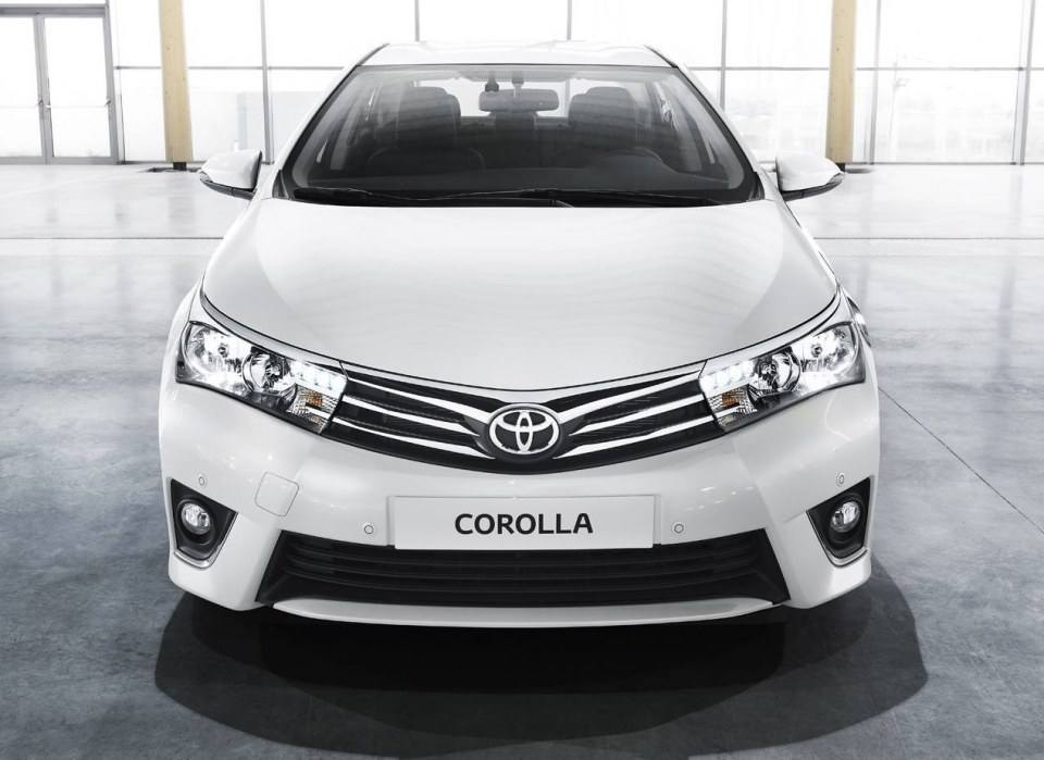 TOYOTA ALTIS 2014 & เหตุผลของการเป็นรถ TAXI