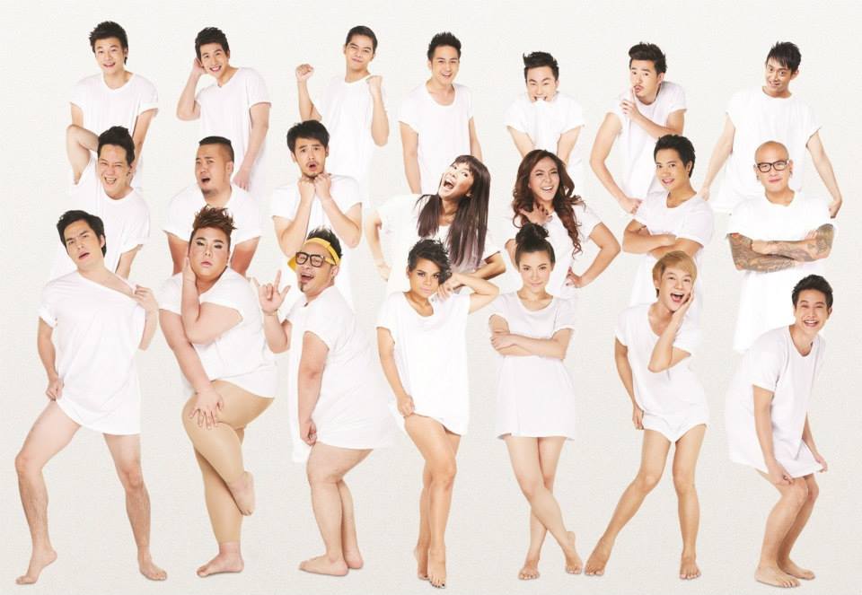 21 ดีเจชื่อดัง โชว์หวิวเปิดศักราช ใน EFM Calendar 2014