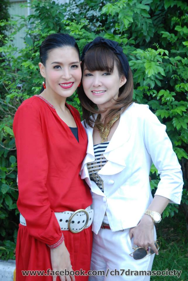 ปีกมงกุฏ