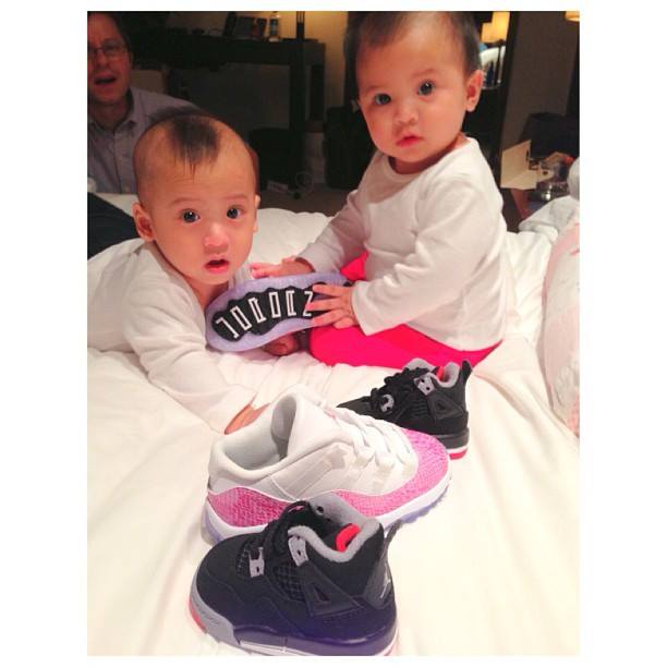 น้องบรู๊คลินและน้องบีนา ลูกชายลูกสาวฝาแฝดของ เวย์ ไทยเทเนียม และ นานา ไรบีนา
