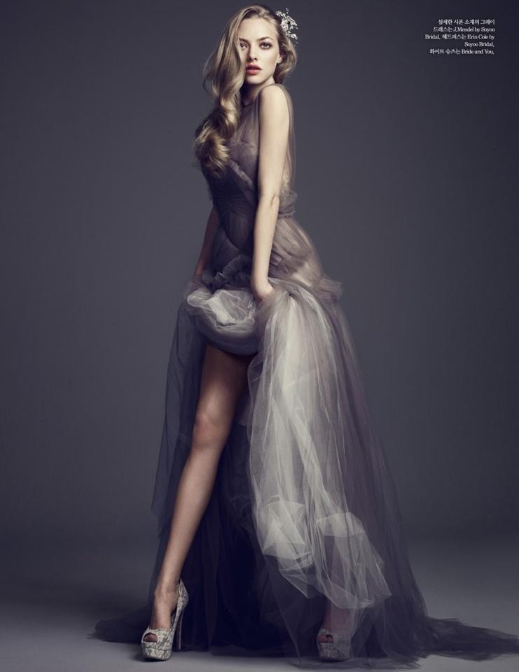 Amanda Seyfried @ Elle korea January 2014