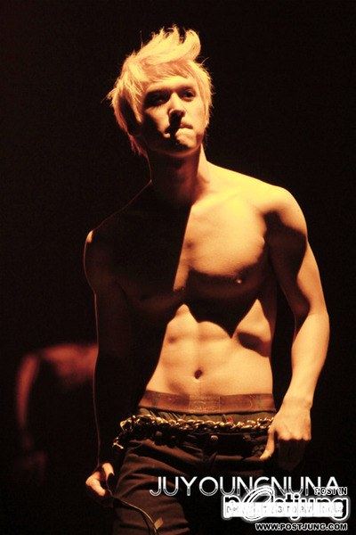 ชอบหน้าท้อง