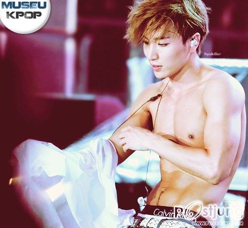 ชอบหน้าท้อง