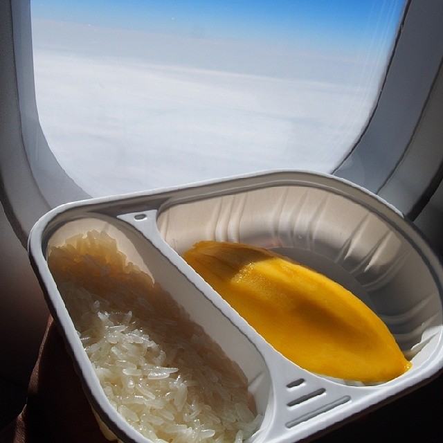 Air Asia มีเมนูอาหารบนเครื่องเยอะที่สุดในไทยถึง 20 เมนู!!