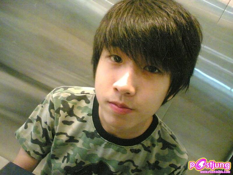 เด็กหนุ่มจาก hi5