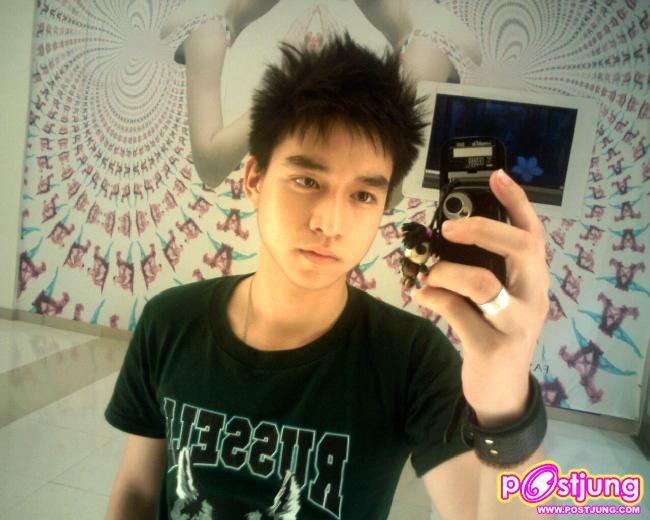 เด็กหนุ่มจาก hi5