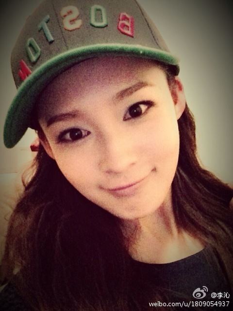 หลี่ชิ่น Li Qin 李沁