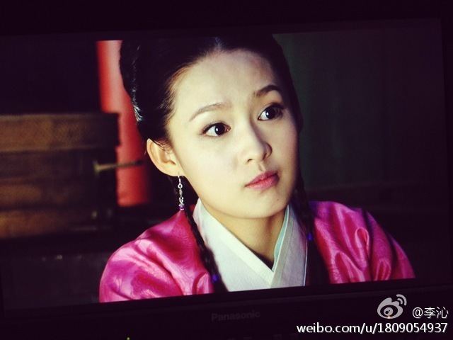 หลี่ชิ่น Li Qin 李沁
