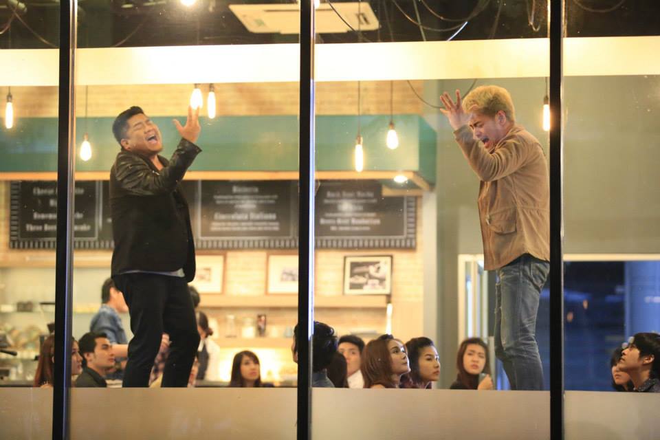 อ๊อฟ ปองศักดิ์ ชวน เบน ชลาทิศ Feat.ใน MV “เพียงข้างหลัง”