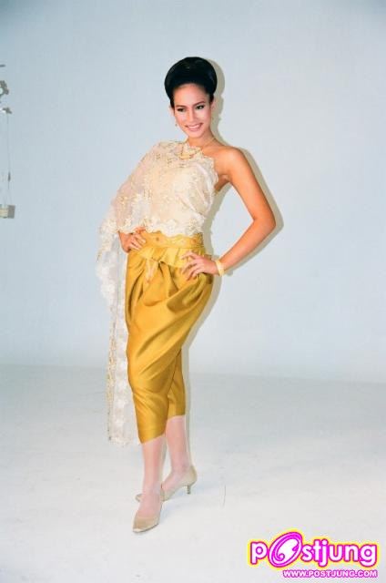 ภาพหาชมยาก  ดาราสาวกับชุดไทย ๒