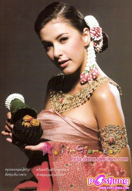 ภาพหาชมยาก  ดาราสาวกับชุดไทย ๒