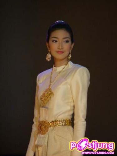 ภาพหาชมยาก  ดาราสาวกับชุดไทย ๒