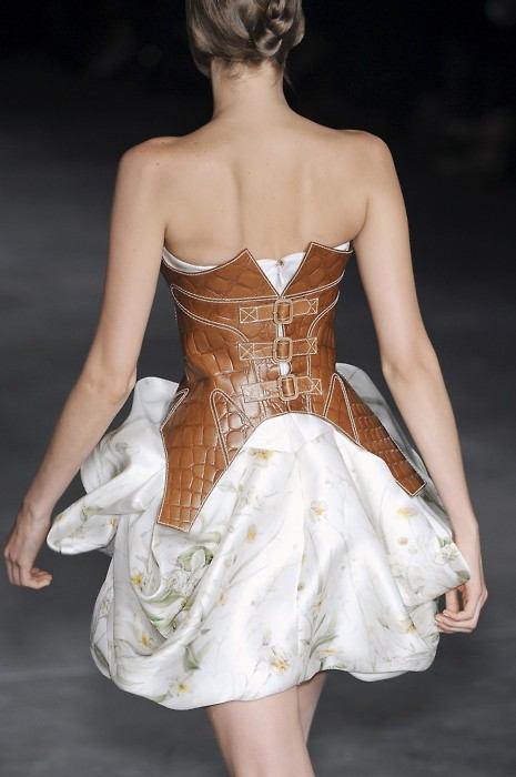 alexander mcqueen ดีไซเนอร์ในดวงใจ 2
