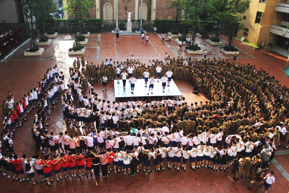 เด็กมัธยมโรงเรียนอัสสัมชัญบางรักน่ารักๆ