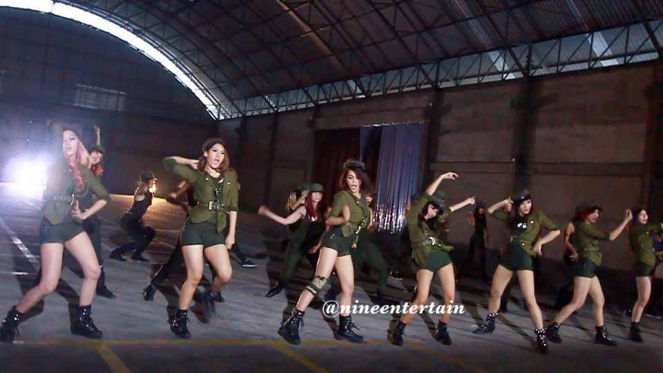 ภาพเบื้องหลัง Mv เพลงโยน ของสาวๆ สโมสรชิมิ