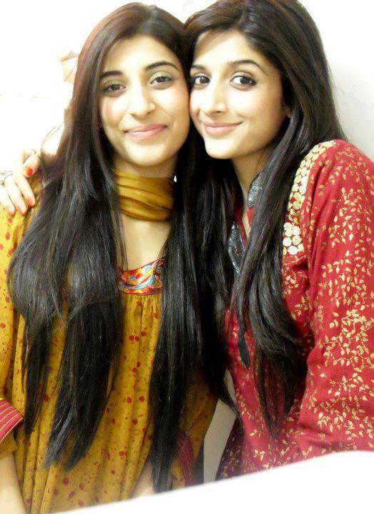 พี่น้อง ซ้าย VJ Urwa ขวา VJ Mawra
