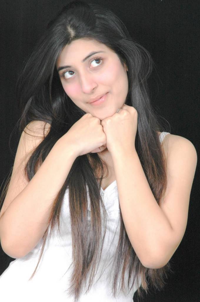 สาวสวยที่เป็นเป็นทั้ง วีเจ, นางแบบ และนักแสดงชาวปากีสถาน Urwa Tul Wusqa (รูปเยอะมาก)