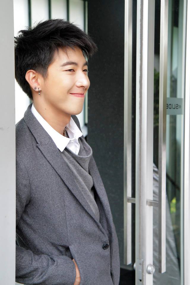 โตโน่ ภาคิน เบื้องหลังถ่ายแบบ C.Life Free Magazine issue 21 January 2014