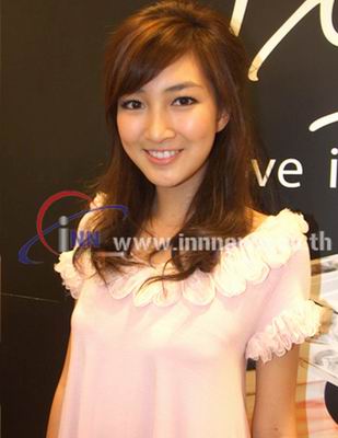 สาวแพนเค้ก
