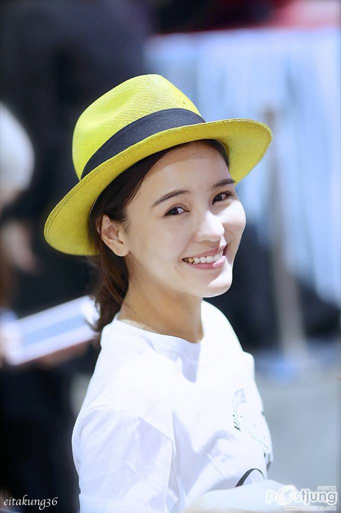 สาวสวยใส