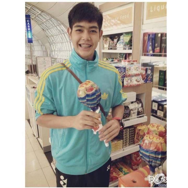 เพื่อนน้องเมฆ นักแบตทีมชาติอีกคน แววหล่อเชียว