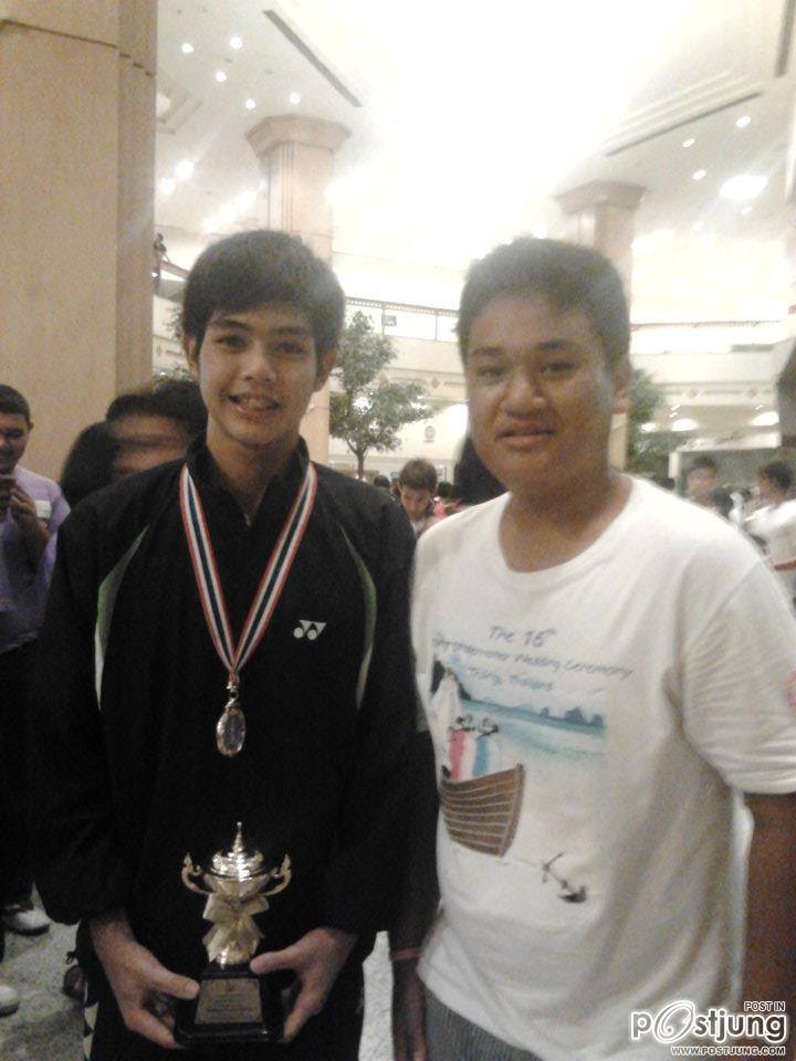 เพื่อนน้องเมฆ นักแบตทีมชาติอีกคน แววหล่อเชียว