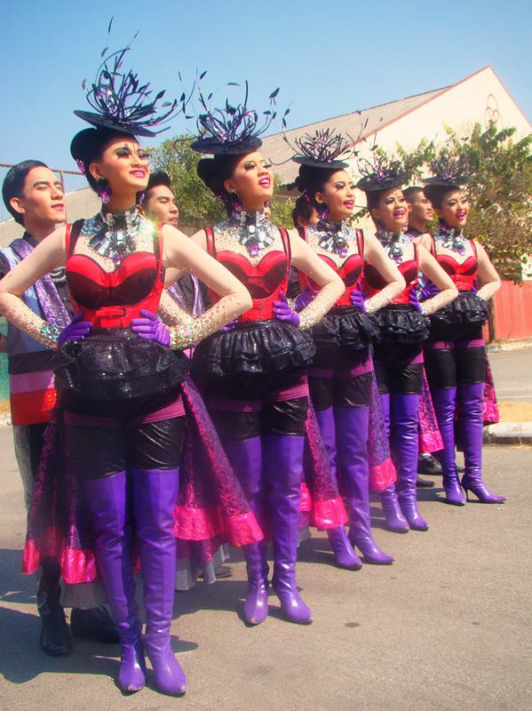 ชุดหลีดสีม่วง สวยๆๆ