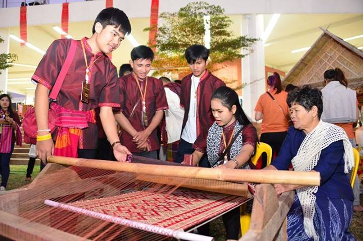 เริ่มอย่างยิ่งใหญ่ งานศิลปวัฒนธรรมอุดมศึกษา ครั้งที่ ๑๔ "ฮีตฮอยศิลป์ ถิ่นตักสิลา"