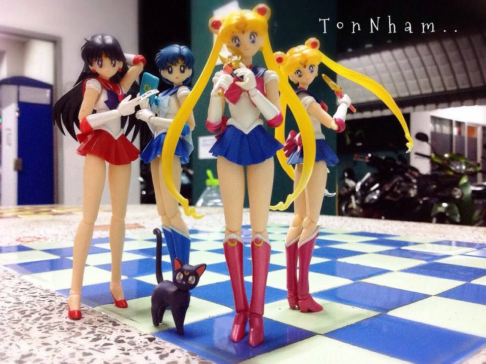 รีวิว S.H.Figuarts Sailor Moon from BANDAI