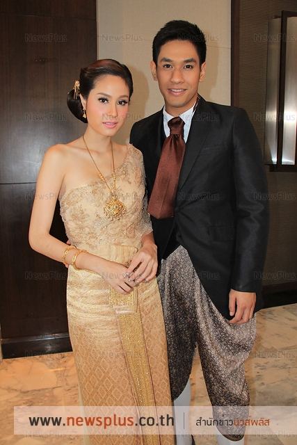 Kwan Usamanee & Om Akapan - Cute Couple