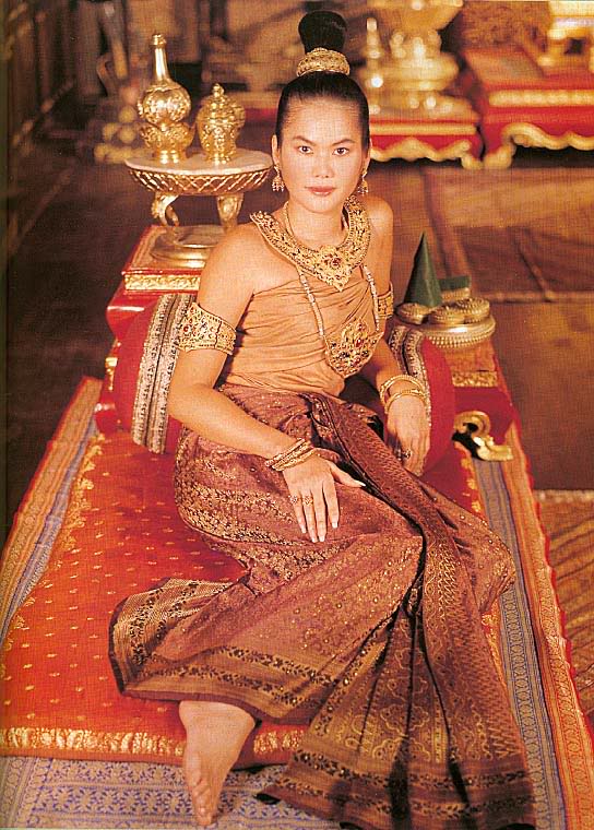 ชุดไทยแสนสวย
