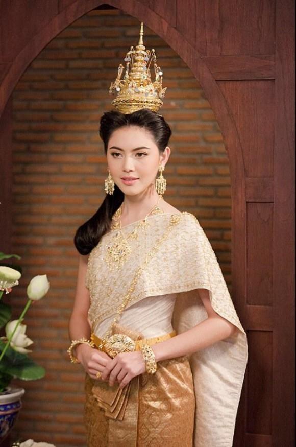ชุดไทยแสนสวย