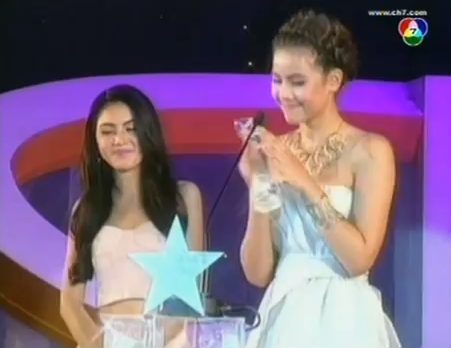 ญาญ่า ชุด DIOR