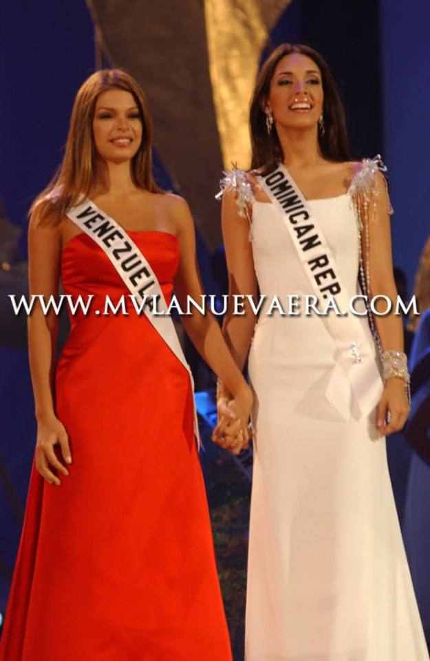 Amelia Vega @ Miss Universe 2003