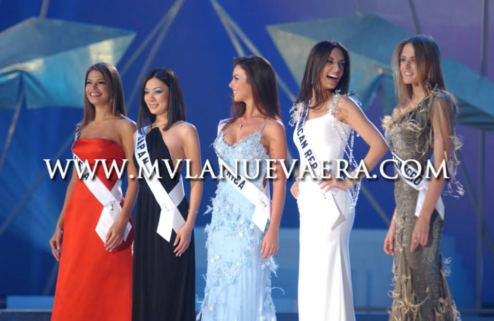 Amelia Vega @ Miss Universe 2003