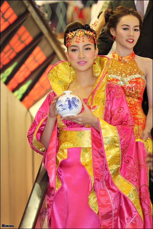 แพนเค้ก เขมนิจ งาน The Mall Chinese New Year 2014 @ เดอะมอลล์ บางแค (30/1/14)