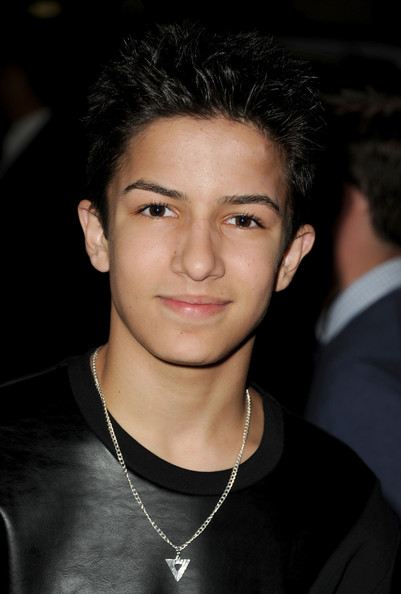 aramis knight มิสเตอร์บีน ใน Ender Gameสงครามพลิกจักรวาล