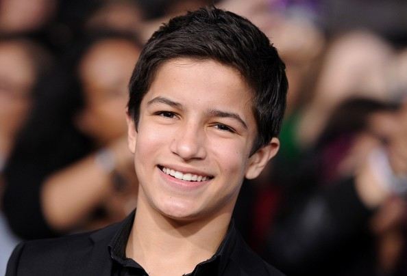 aramis knight มิสเตอร์บีน ใน Ender Gameสงครามพลิกจักรวาล