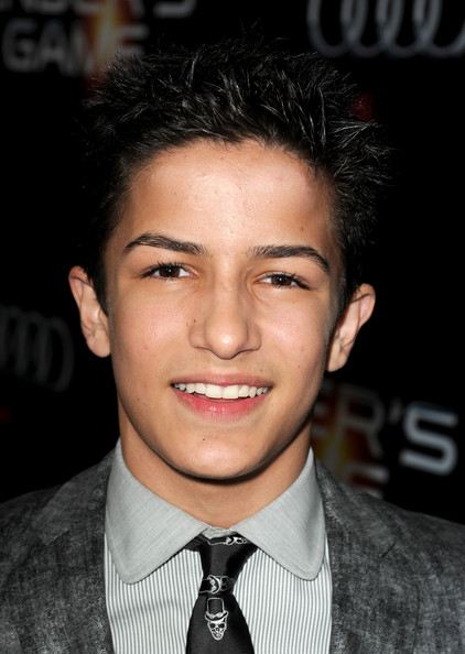 aramis knight มิสเตอร์บีน ใน Ender Gameสงครามพลิกจักรวาล