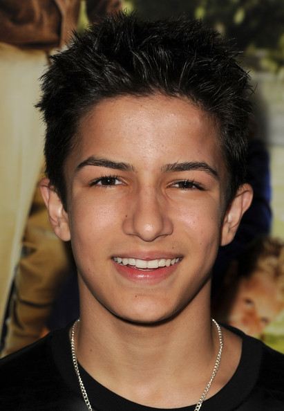 aramis knight มิสเตอร์บีน ใน Ender Gameสงครามพลิกจักรวาล