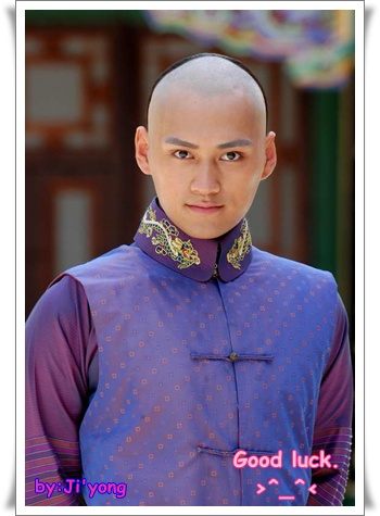 เครื่องแต่งกาย ชาย หญิง สมัยชิง