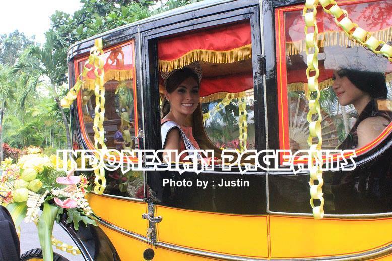 Miss Universe 2013 ทำกิจกรรมในประเทศอินโดนีเซียอย่างคึกคัก