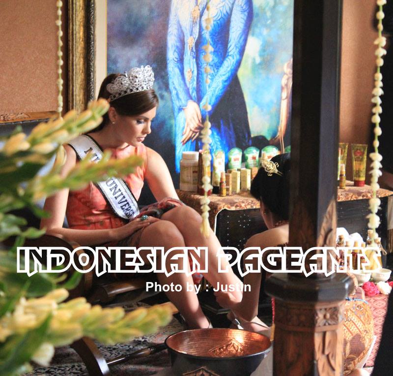 Miss Universe 2013 ทำกิจกรรมในประเทศอินโดนีเซียอย่างคึกคัก