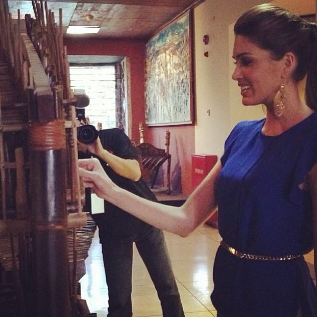 Miss Universe 2013 ทำกิจกรรมในประเทศอินโดนีเซียอย่างคึกคัก