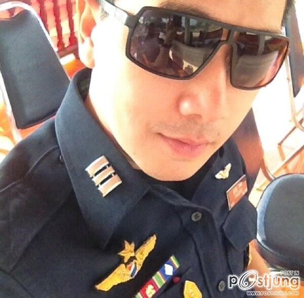 ฟินไปกับหนุ่มในเครื่องแบบ "กัปตันตูน"