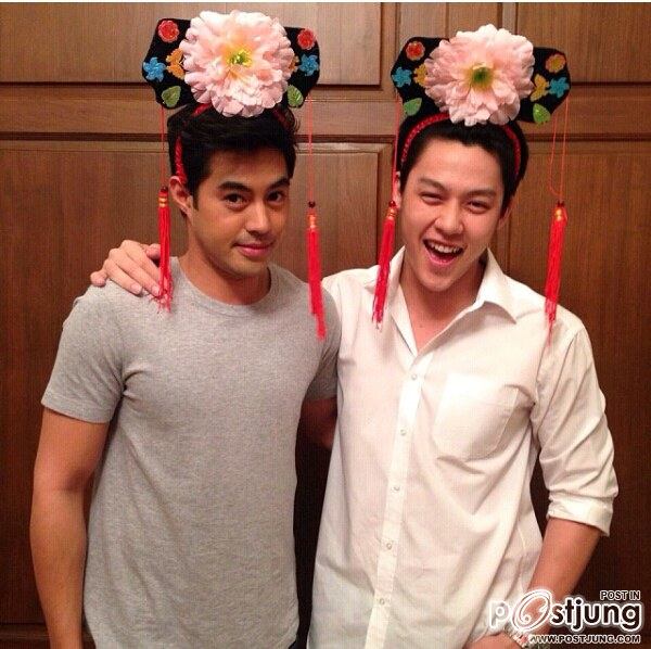 พระเอกหนุ่มสุดทะเล้น หมาก ปริญ ทั้งฟิน ทั้งน่ารัก