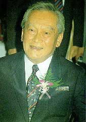 พลเอก ชาติชาย ชุณหะวัณ