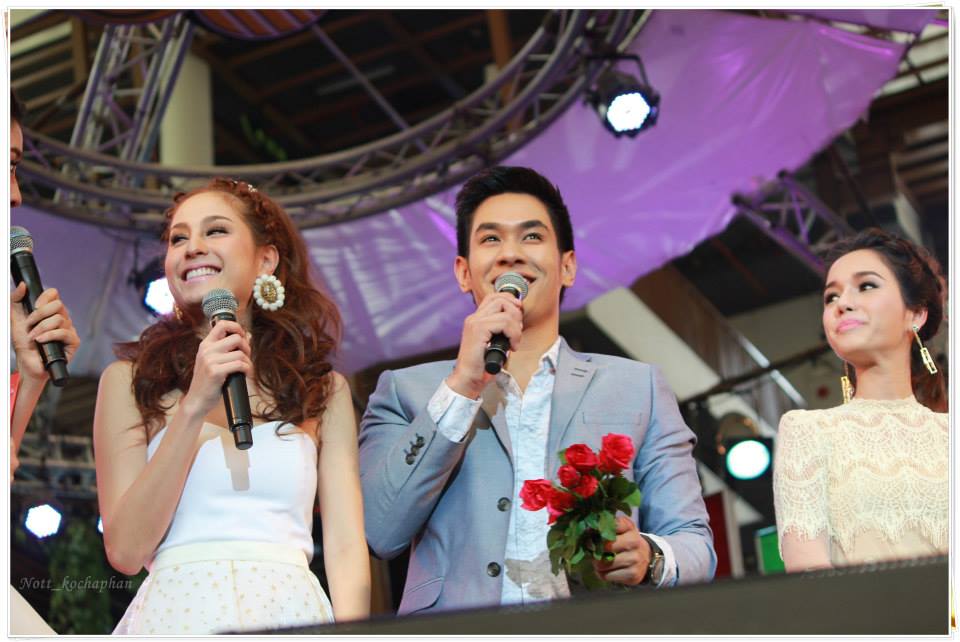 อ๋อมขวัญ 7 สีคอนเสิร์ต + แฟนคลับอ๋อมขวัญร่วมเซอร์ไพรส์วันเกิดให้อ๋อม